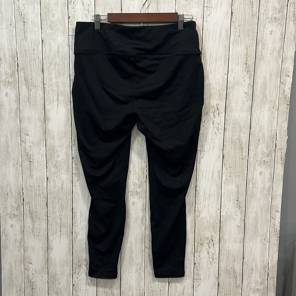 Torrid Performance Core Legging With Pockets Full… - image 5